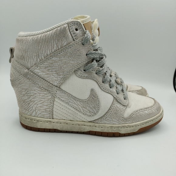 nike dunk sky hi white